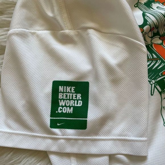 Nike “Journey For a Better World” Dri-Fit women’s white XL thin white top - Picture 4 of 15